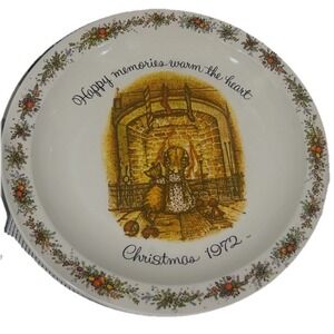 Holly Hobbie Christmas 1972, 10" Porcelain Commemorative Edition Plate Vtg 70's